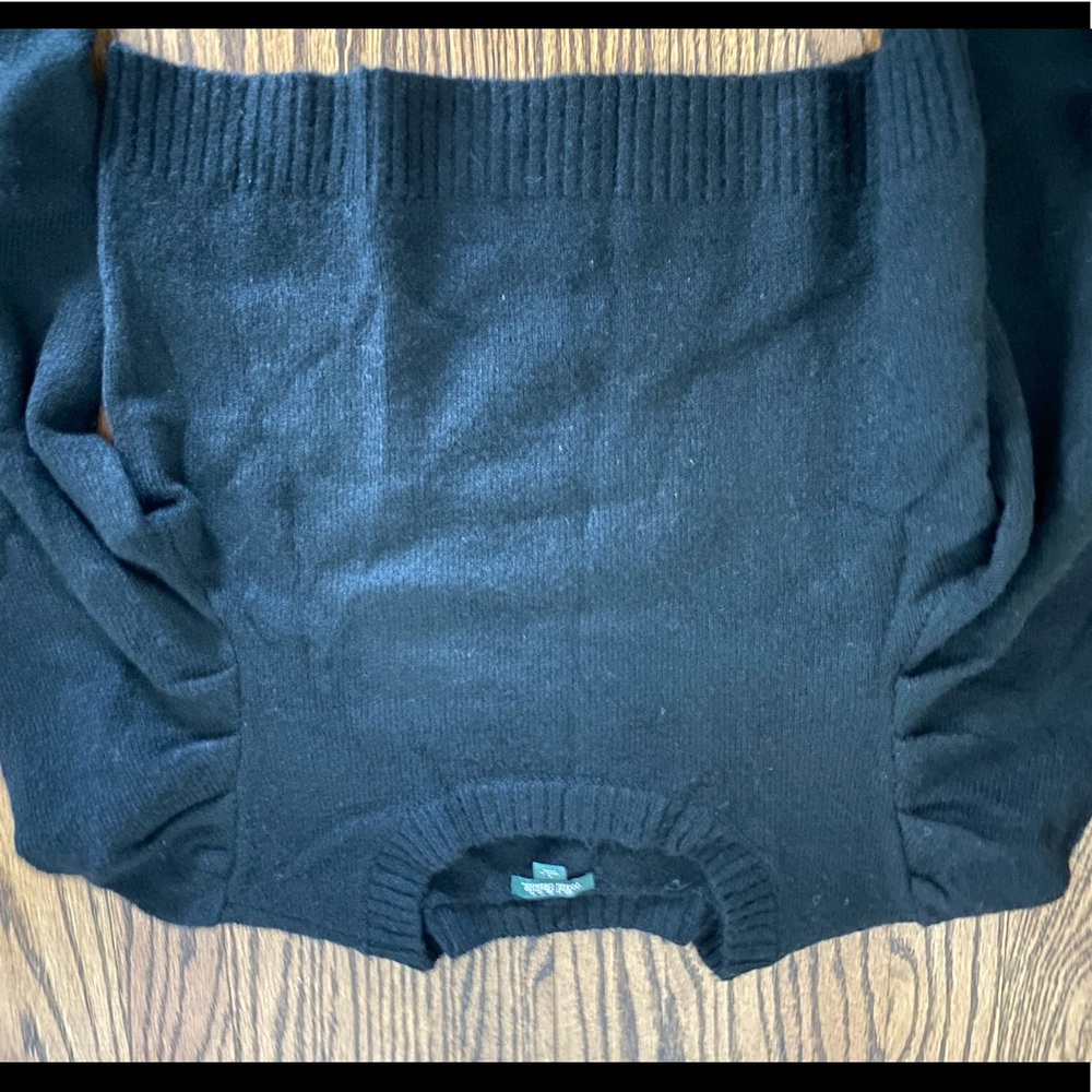 Black sweater - Picture 3 of 3